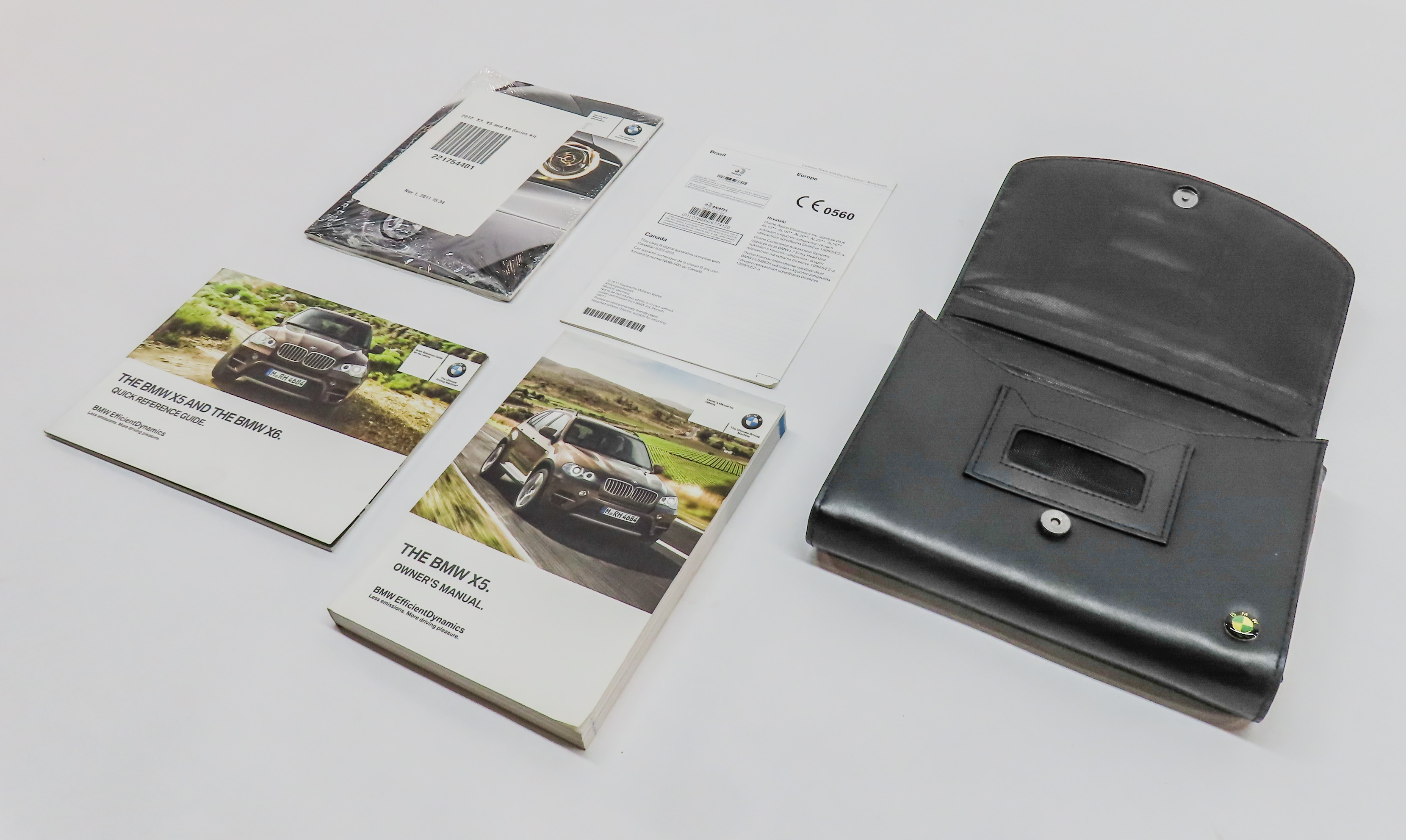 2012 BMW X5 (E70) 3.0L (N55) ENGINE OWNERS MANUAL BOOKLET SET/5 w/ CASE — exact item pictured